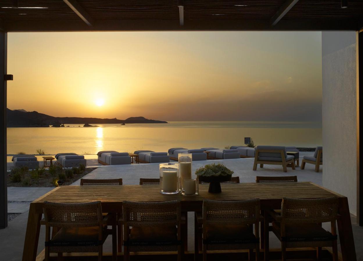Domes White Coast Milos, Adults Only - Small Luxury Hotels Of The World Mytakas Bagian luar foto